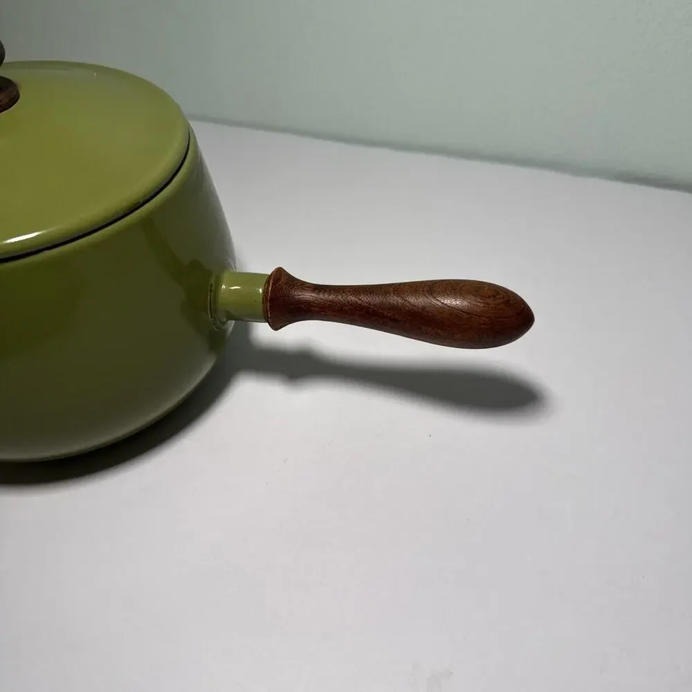Vintage 70s Retro Avocado Green Fondue Pot Wood‎ Handle